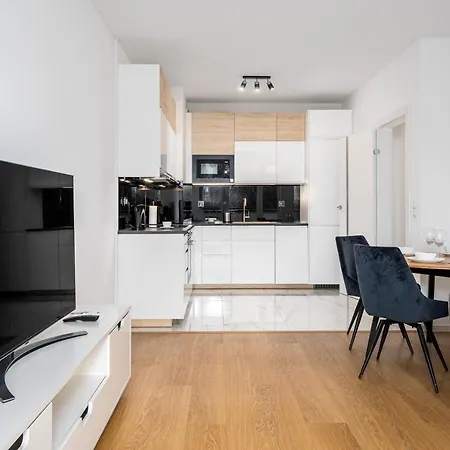 1 Sierpnia Street Appartement *