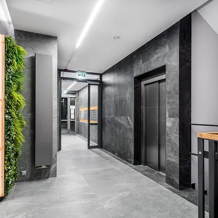 1 Sierpnia Street Апартаменты